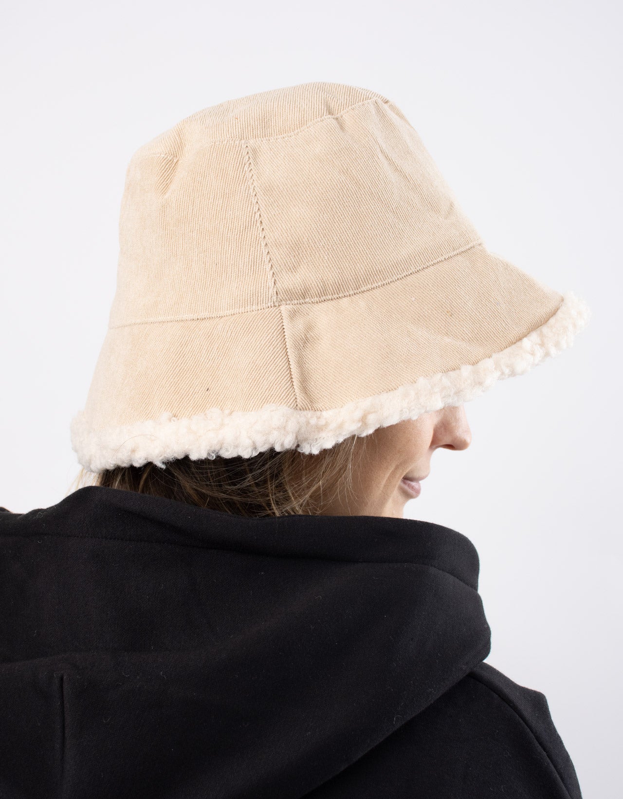 Teddy Bucket Hat - Off White